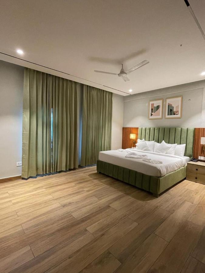 Hotel West Inn Premium Kharar Exteriér fotografie
